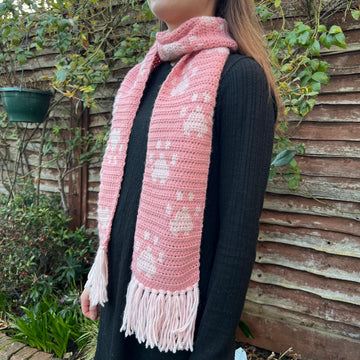 Crochet Pawprint Scarf