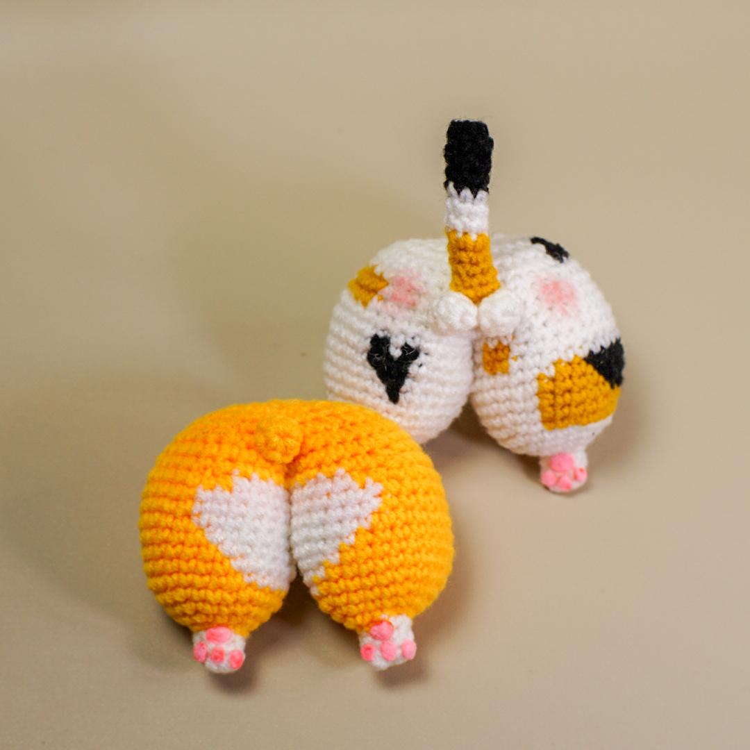 Corgi and kitten butt amigurumi