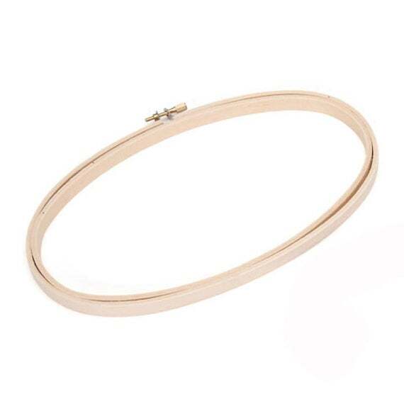Darice Wood Hoop 3inX5in
