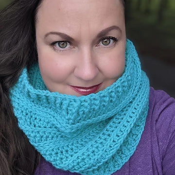 Snoh Cowl