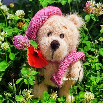 Artist Bear