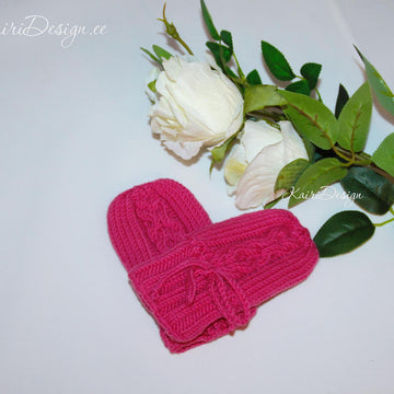Cabled mittens