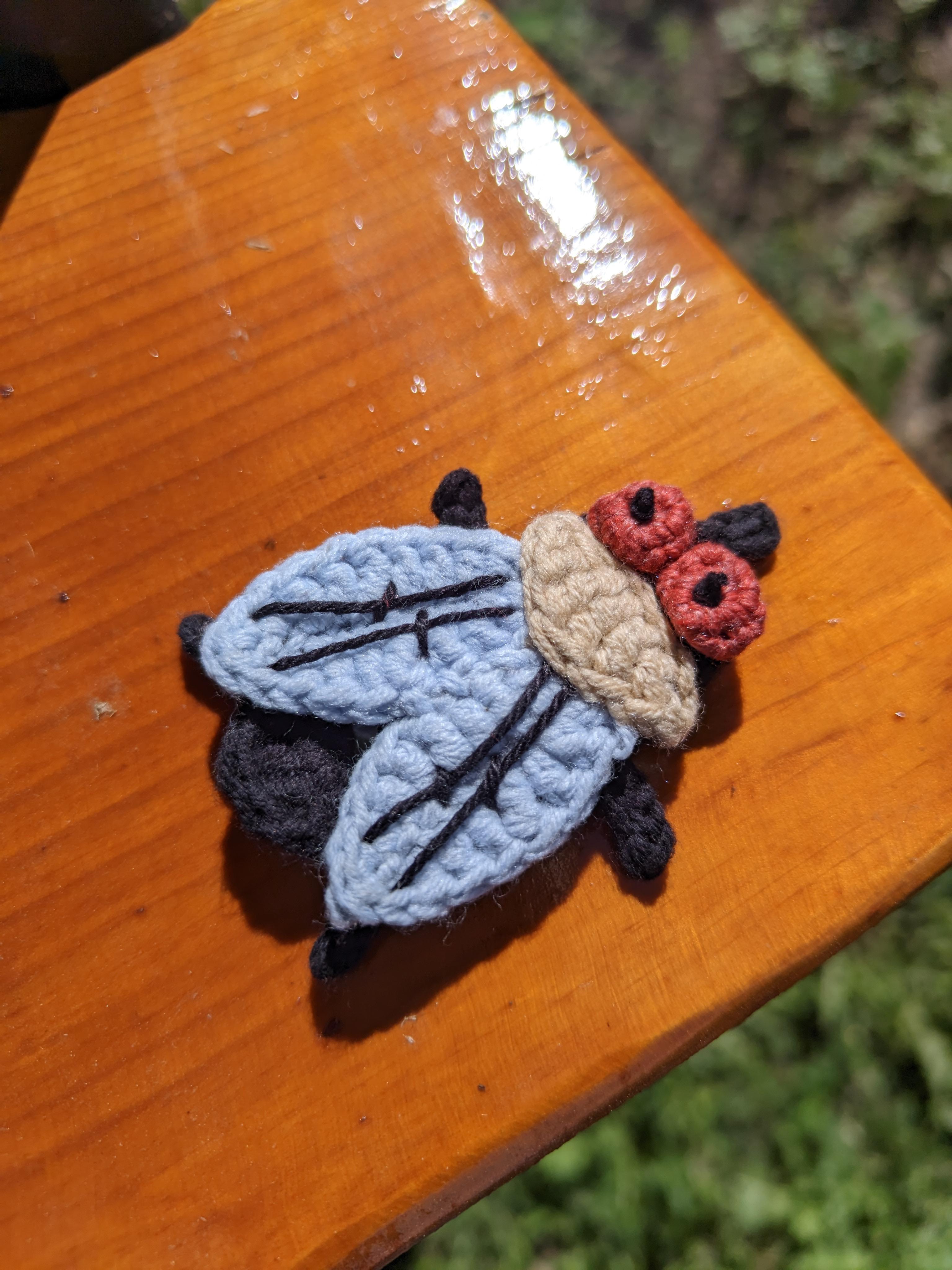 Fly Hair Clip English_US