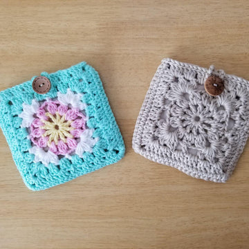 Granny square card holder