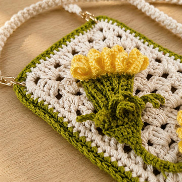 Small Crossbody Bag with Dandelion Appliqué T38