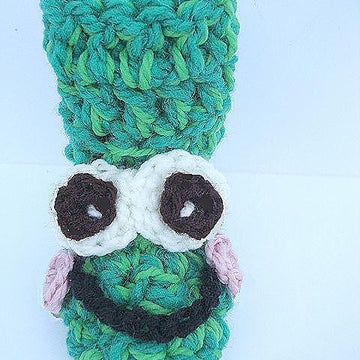 368. FROG BOOT/SLIPPERS, Newborn to Adult large