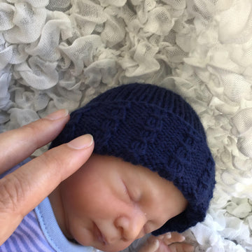 Premature to newborn baby mock cable hat in 4 sizes