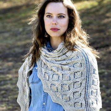 Vlasta Shawl