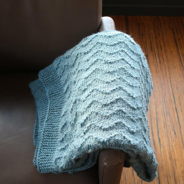 Waves Blanket