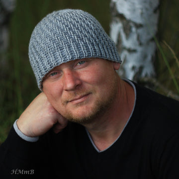 Crochet striped hat
