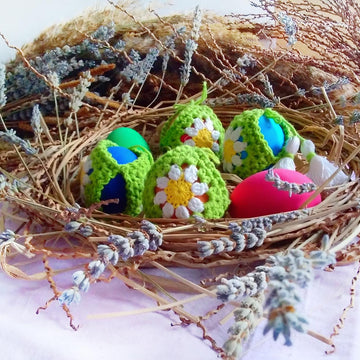 Daisy Decor For Easter Eggs