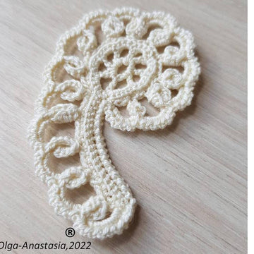 Openwork scroll with arches
