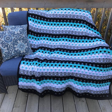 Pebbled Archway Reversible Throw
