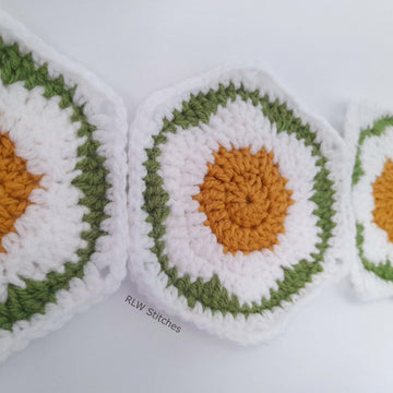 Retro Daisy motifs
