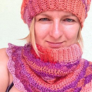 Bronte Neckwarmer