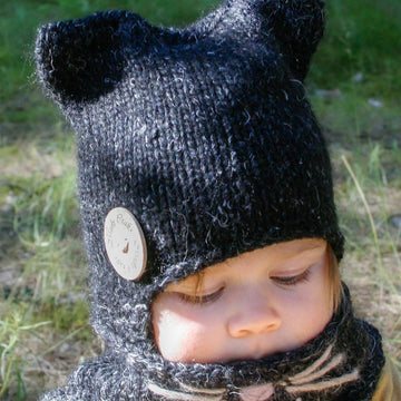 Cat earflap hat and cowl set