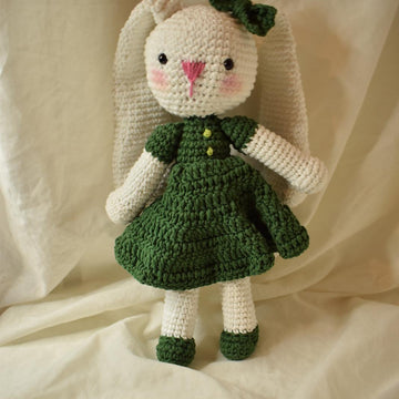 Coneja con Vestido