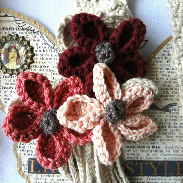 String Flowers Necklace