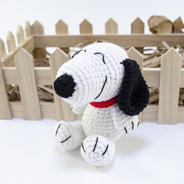 Amigurumi Snoopy Dog