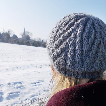 Zigzag Chunky Hat (instructions to work flat)