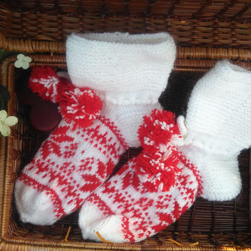 Knitting pattern christmas socks