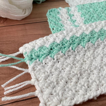 Easy Grit Stitch Mug Rug
