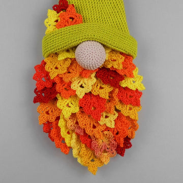 Autumn Gnome for doors & walls - simple from scraps of yarn