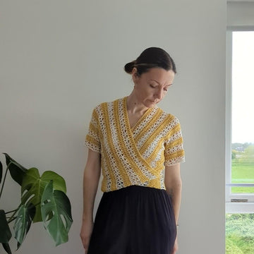 Daisy Chains Wrap Top