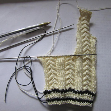 1:6th scale Cricket sweater