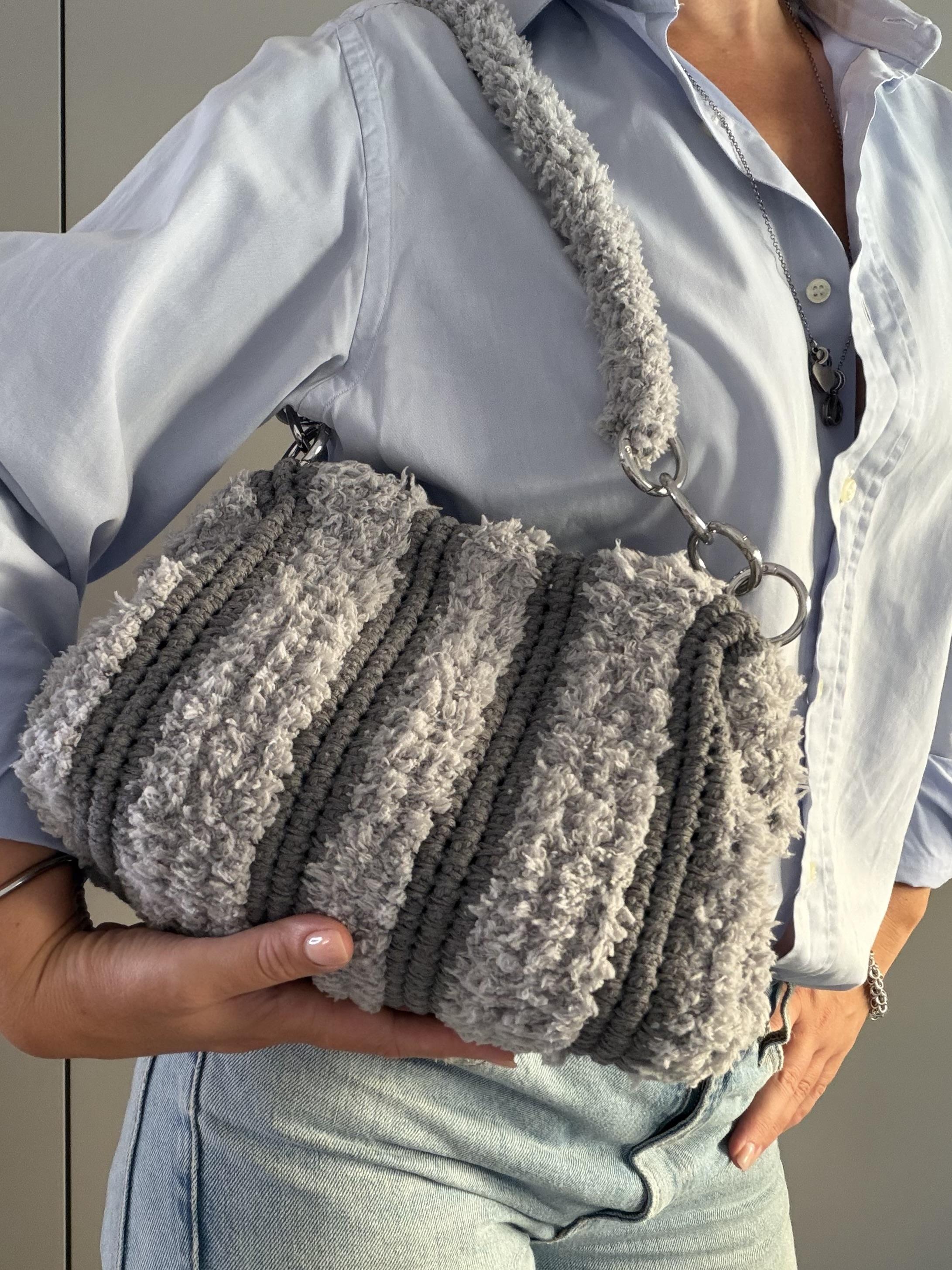 THORA Pochette