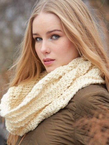 Pivoting Cowl in Patons Classic Wool Bulky