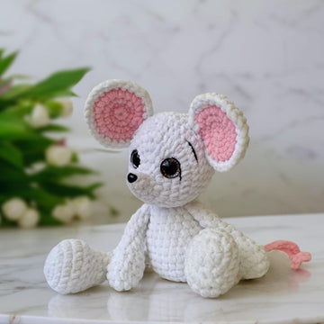 Plush mouse