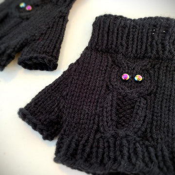 Fingerless Gloves – with OWLS! Includes How-to Video