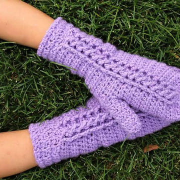 Chilly Cables Mittens