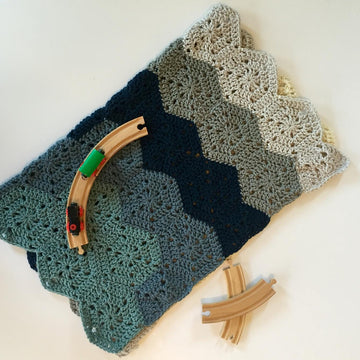 Chunky Hexi Baby Blanket