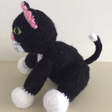 Cat stuffed toy
