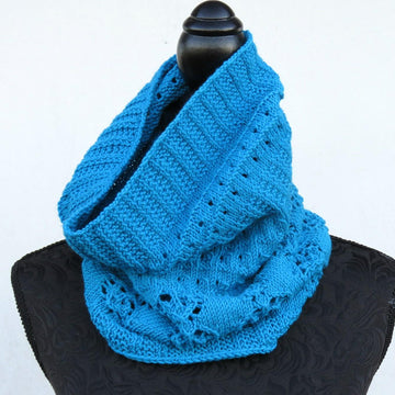 Venetian Rose Cowl