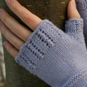Lace Lavender Mitts