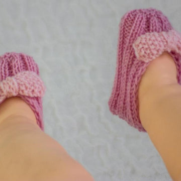 Retro Baby Girl Bow Booties