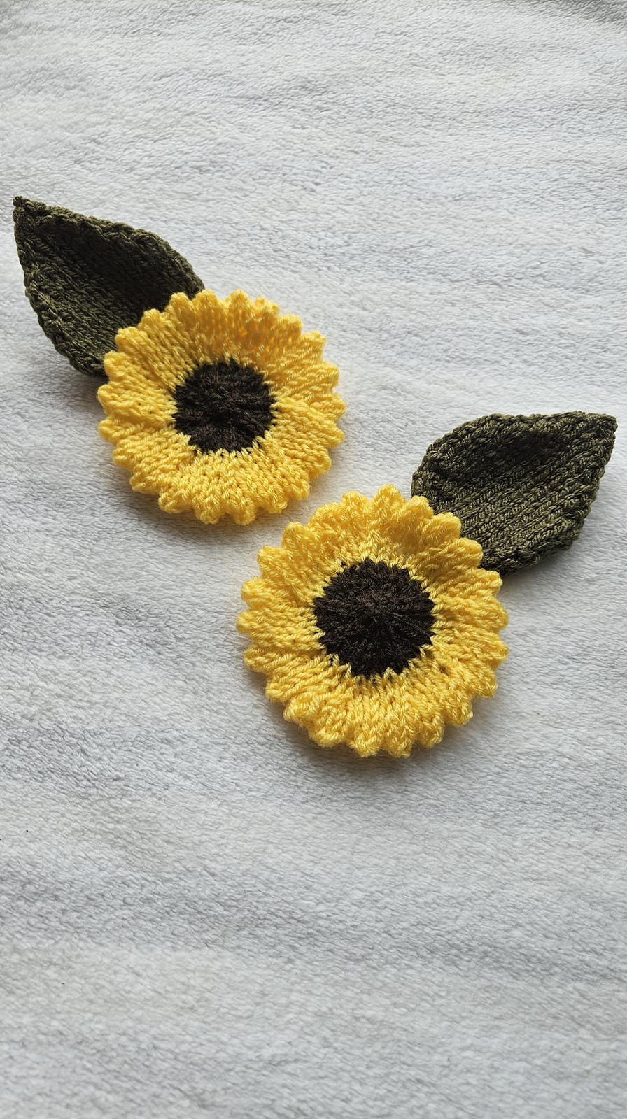 Knitted Sunflower
