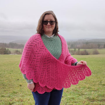 Macaw wings shawl