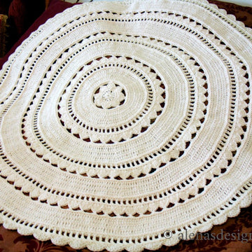 Round Floral Blanket