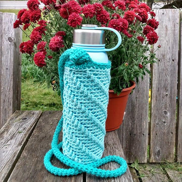 The Gemini Water Bottle Pouch