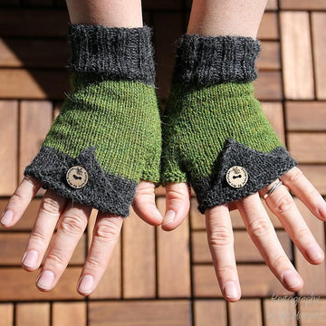 Pointy Mitts