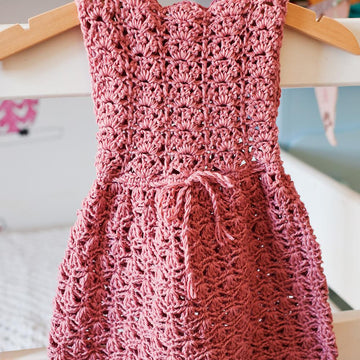 Scalloped Neckline Lace Dress