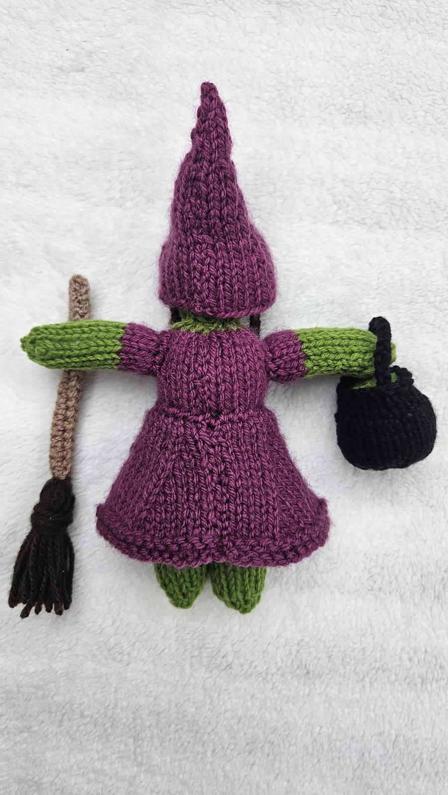 Knitted Witch