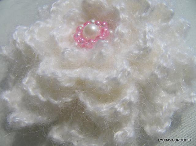 Mohair Brooch Flower 7 Petal 4 Layer