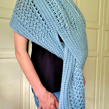 Beginner-Friendly Crochet Gathered Shawl Pattern - Hole-Lotta-Looks Gathered Wrap
