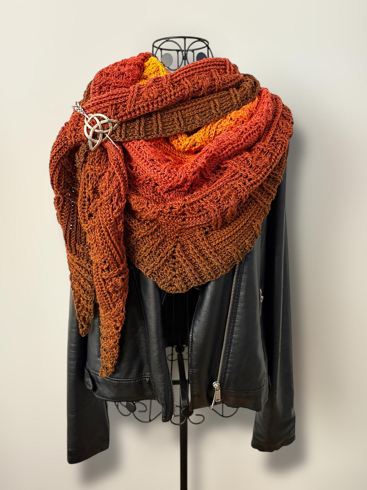 Flat Triangular Scarf "Himera"