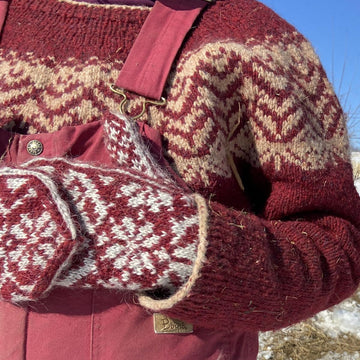 Wander Mittens